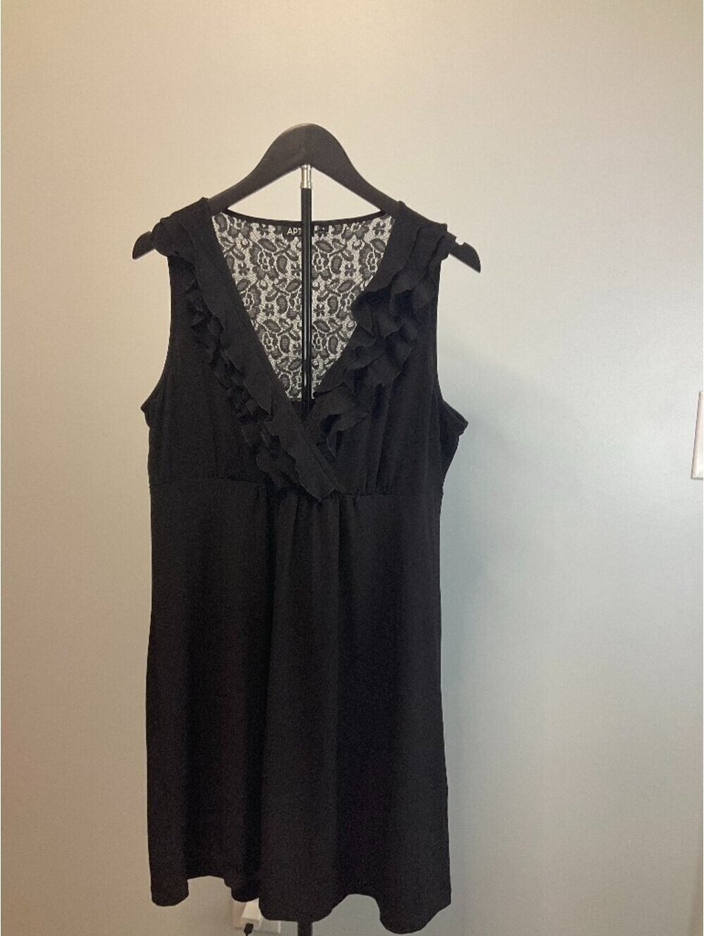 Apt. 9 Women's Black Sleeveless Ruffle V-Neck Dress with Lace Back | Size Large